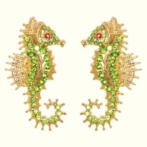 Cool Color Rhibestone Embedded Seahorse Ear Studs Earrings gs